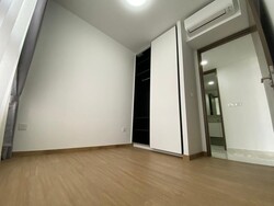 Le Quest (D23), Apartment #304168481